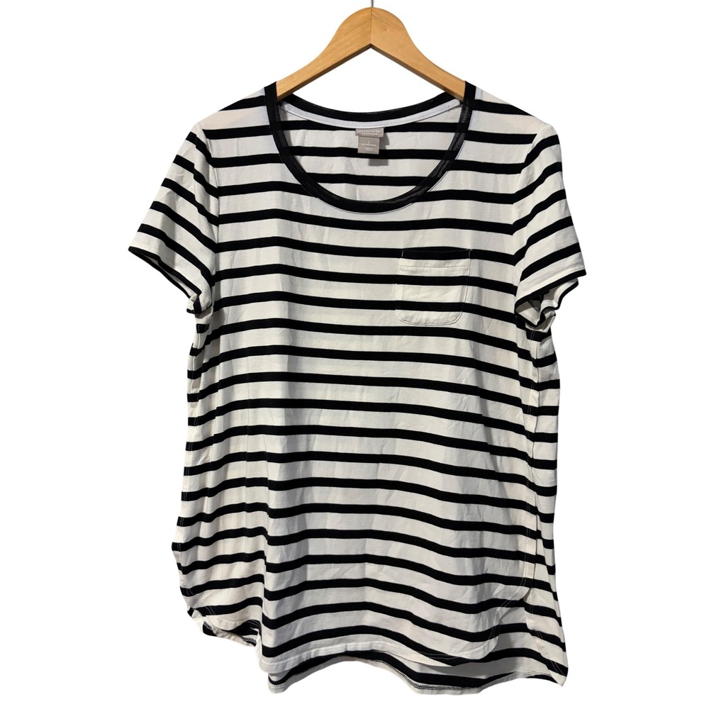 Chicos Zenergy Womens Size 1 Striped Short Sleeve Pocket Tee Black White